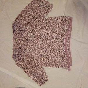 Women's flowy blouse with quarter sleeve